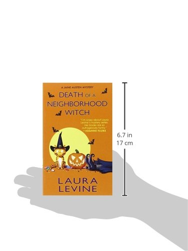 Death of a Neighborhood Witch (A Jaine Austen Mystery),Used