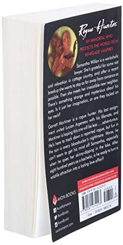 The Rogue Hunter (Argeneau Vampires, Book 10),Used