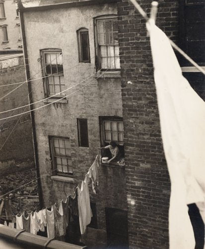Life on the Lower East Side: Photographs by Rebecca Lepkoff, 19371950,Used