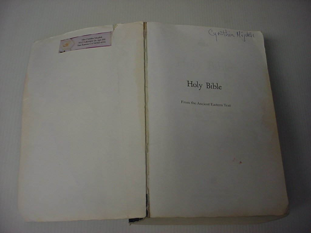Holy Bible: From the Ancient Eastern Text: George M. Lamsa's Translation From the Aramaic of the Peshitta,Used