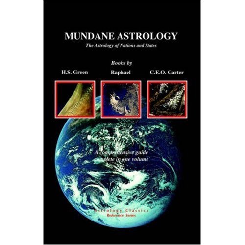 The Astrology Of The Macrocosm: New Directions In Mundane Astrology (Llewellyn'S New World Astrology Series),Used
