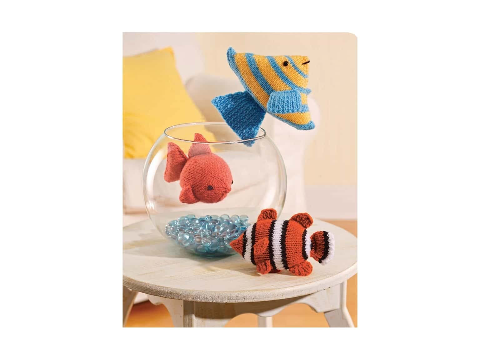 Little Knitted Creatures: 26 Amigurumi Designs,Used