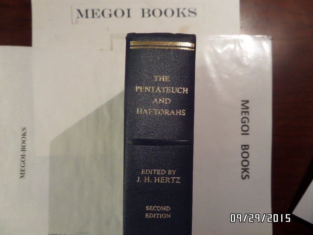 The Pentateuch and Haftorahs: Hebrew Text English Translation and Commentary (English and Hebrew Edition),Used