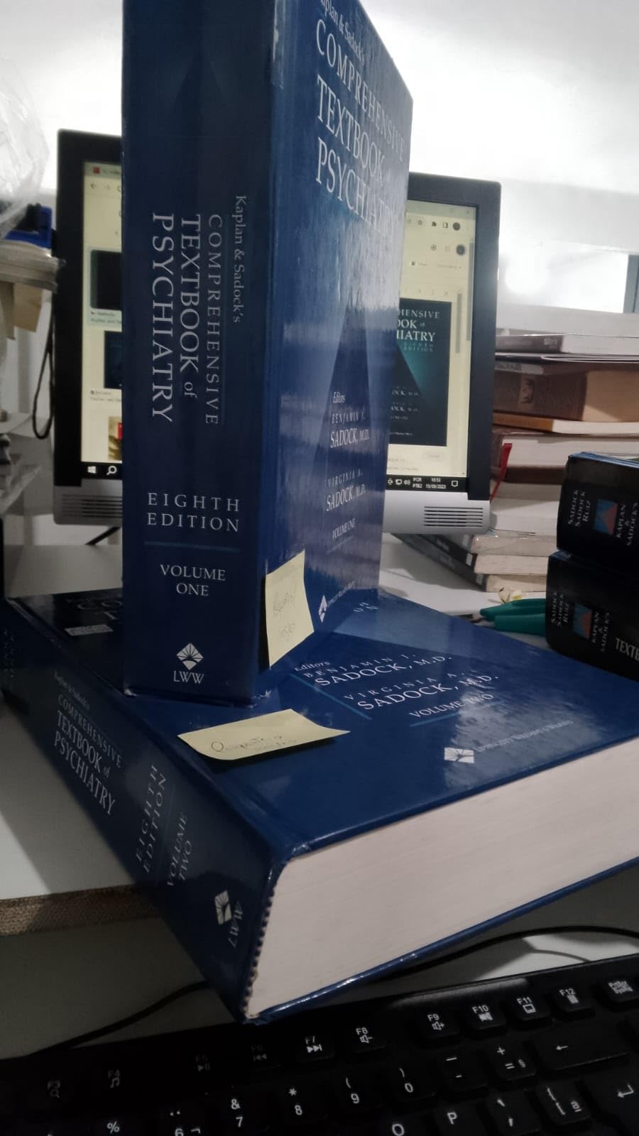 Kaplan and Sadock's Comprehensive Textbook of Psychiatry (2 Volume Set),Used