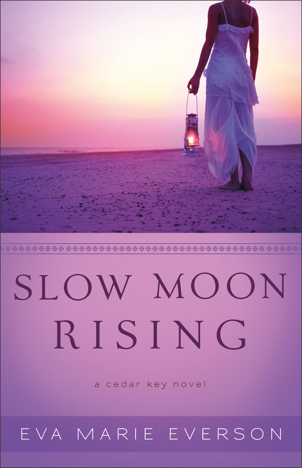 Slow Moon Rising: A Cedar Key Novel (Cedar Key Novels),Used