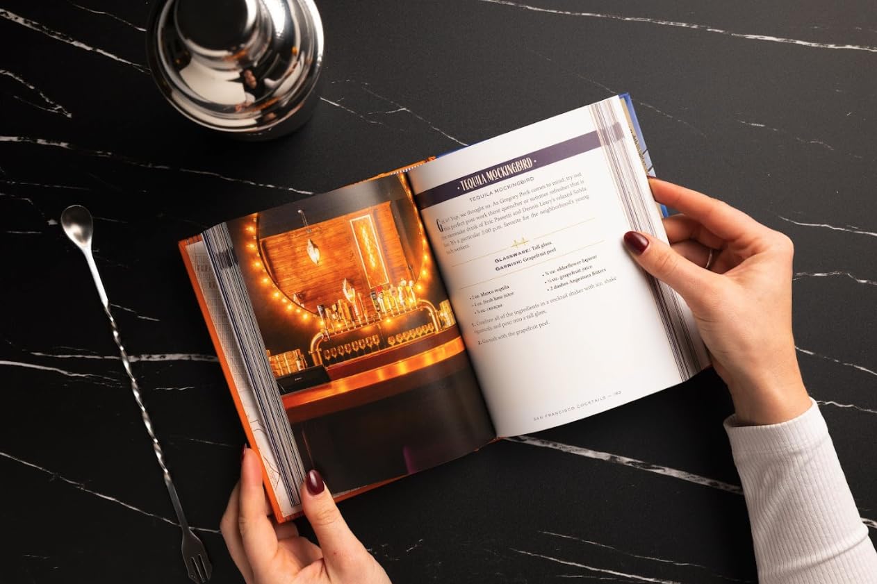 San Francisco Cocktails: An Elegant Collection of Over 100 Recipes Inspired by the City by the Bay (Over 100 Cocktail Recipes fr,Used