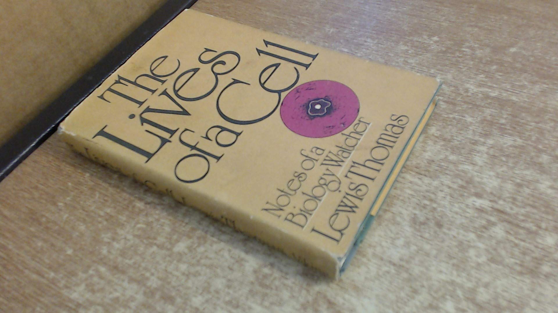 The Lives Of A Cell: Notes Of A Biology Watcher,Used
