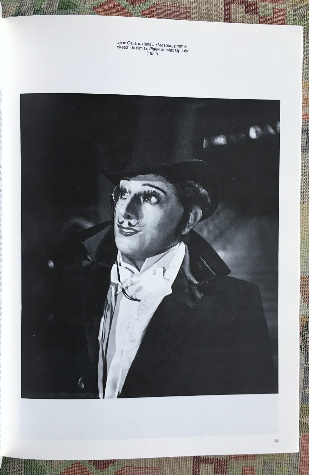D'un cinema l'autre: Notes sur le cinema francais des annees cinquante (Cinema/singulier) (French Edition),Used