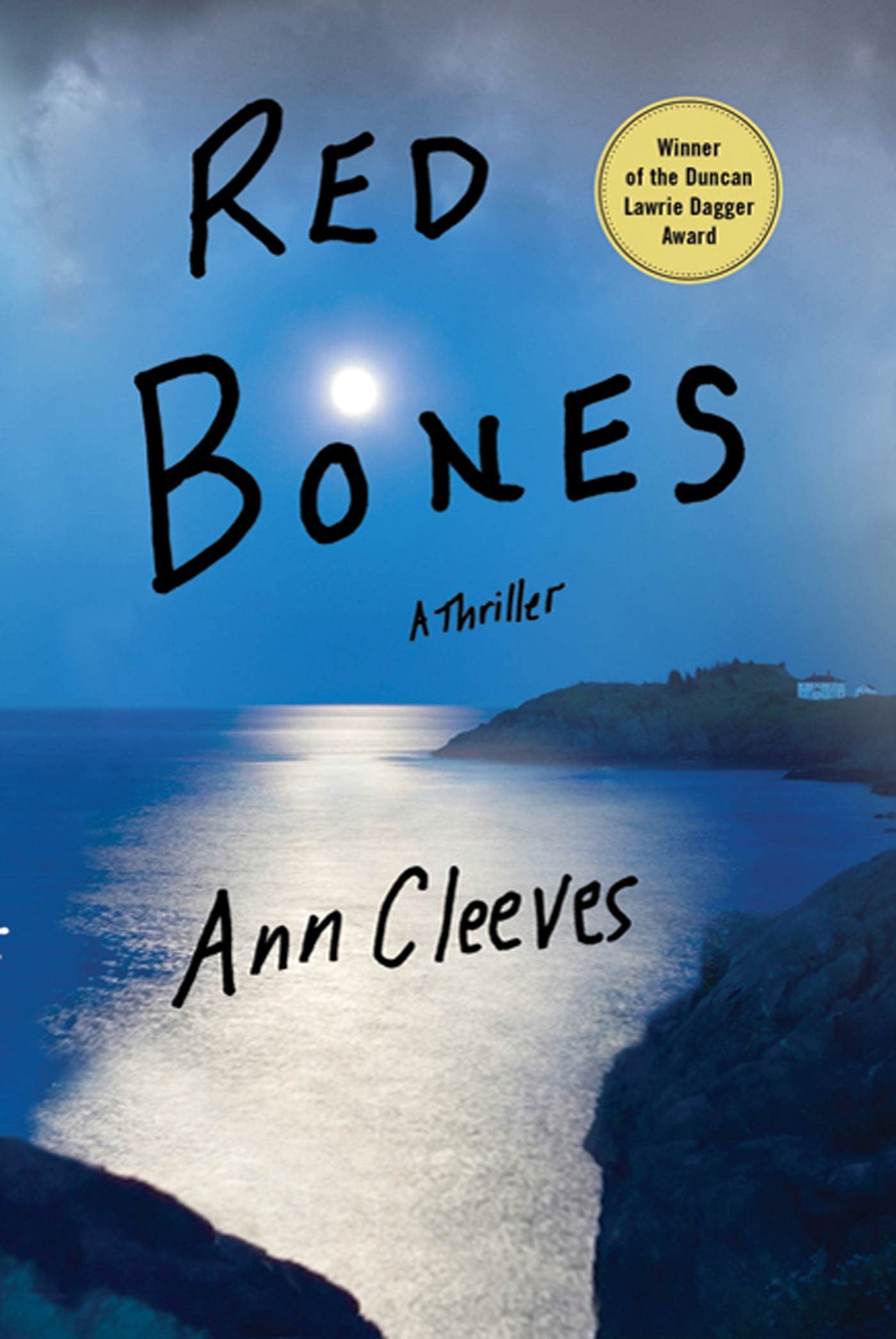 Red Bones: A Thriller (Shetland Island Mysteries, 3),New