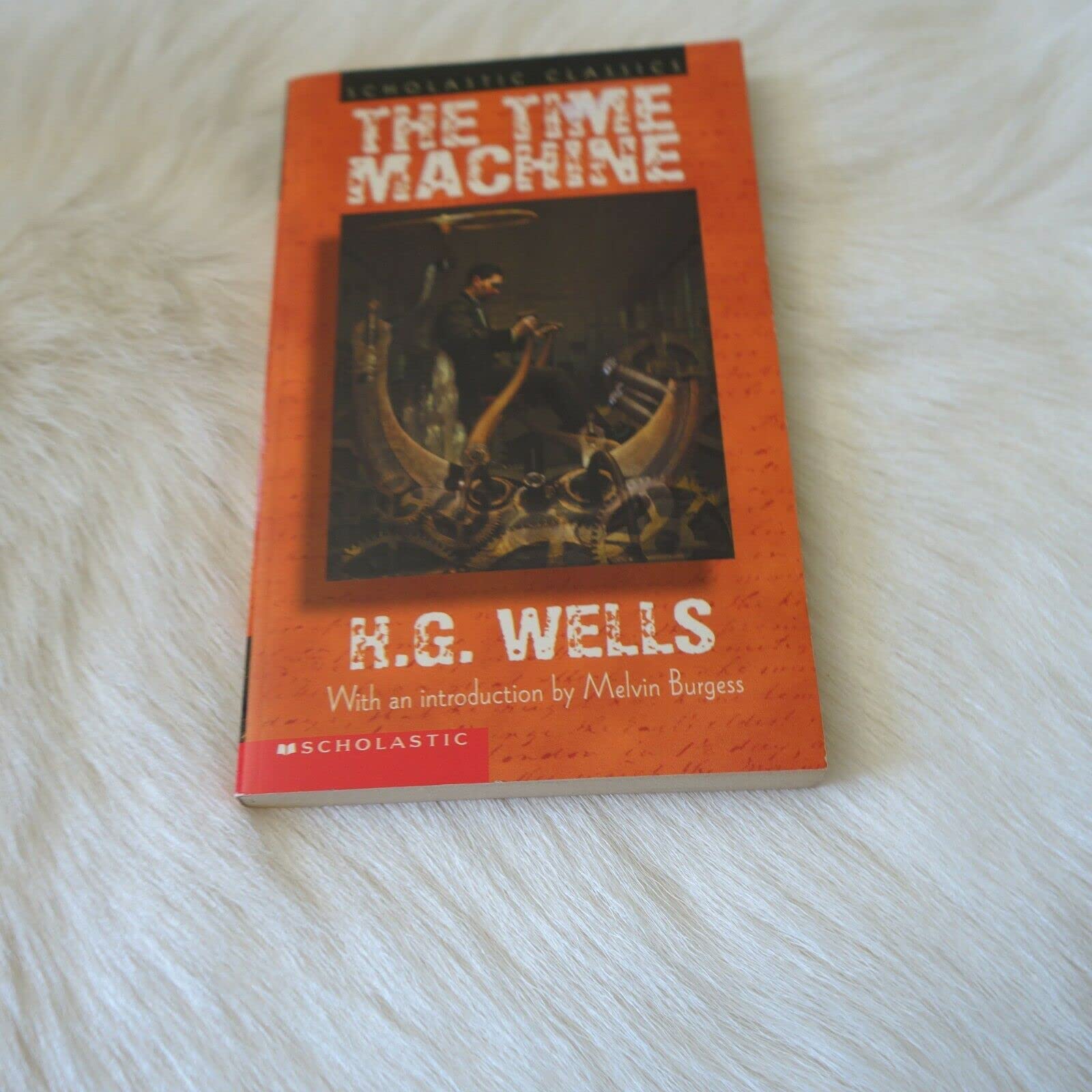 The Time Machine (Scholastic Classics),New