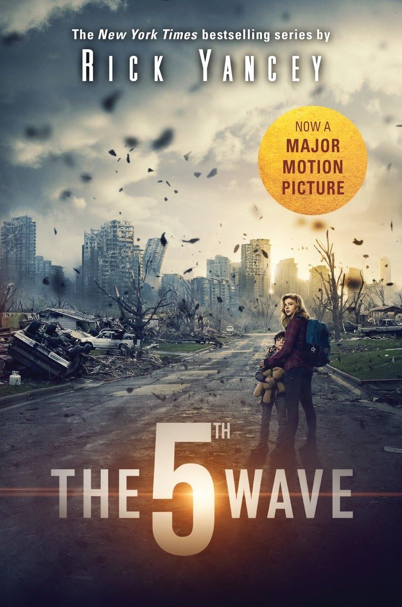 The 5th Wave Movie TieIn: The First Book of the 5th Wave,Used