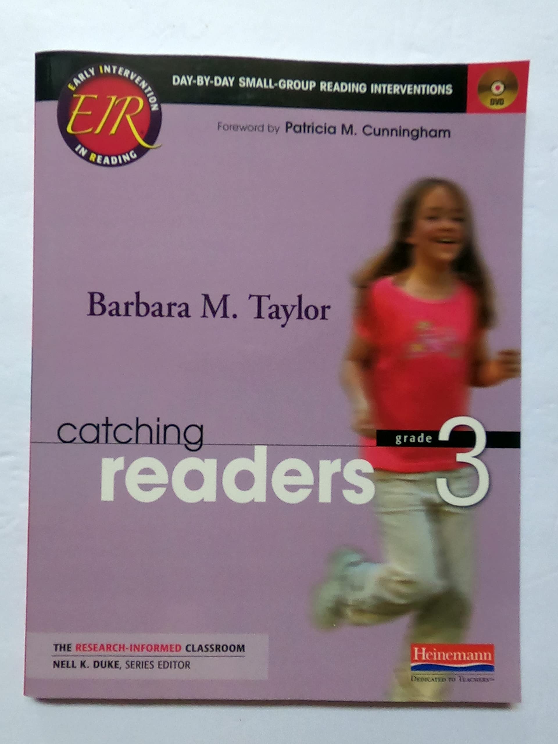 Catching Readers, Grade 3: Daybyday Smallgroup Reading Interventions (Researchinformed Classroom),Used