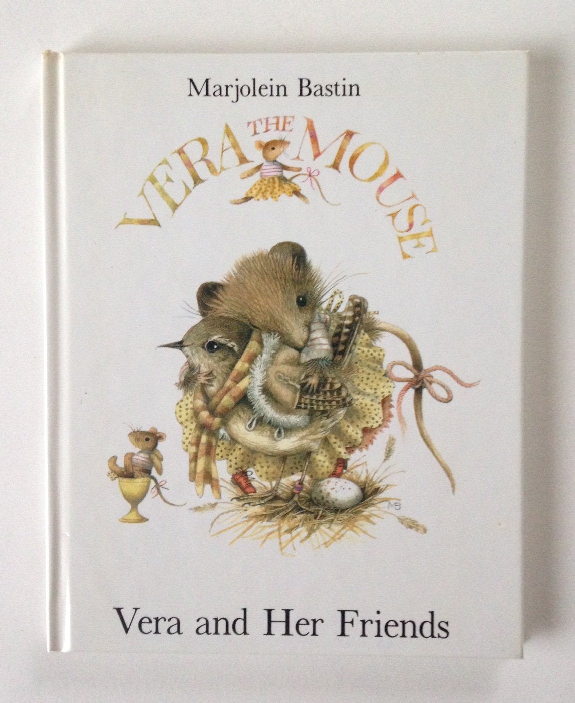 Vera and Her Friends (Vera the Mouse Series) (English and Dutch Edition),Used