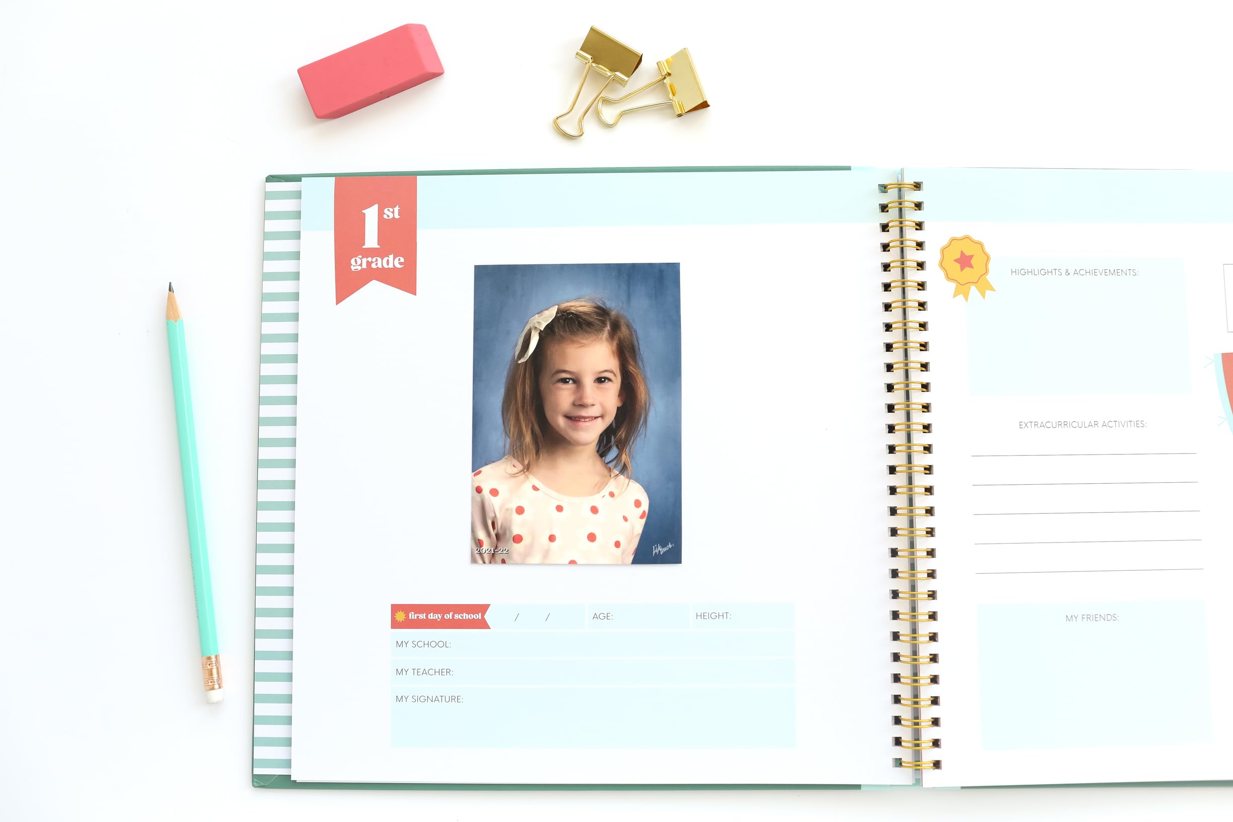The School Memory Book: A Timeless School Years Memory Book for Preschool 12th Grade Memories, Keepsakes and Cherished Moments,Used
