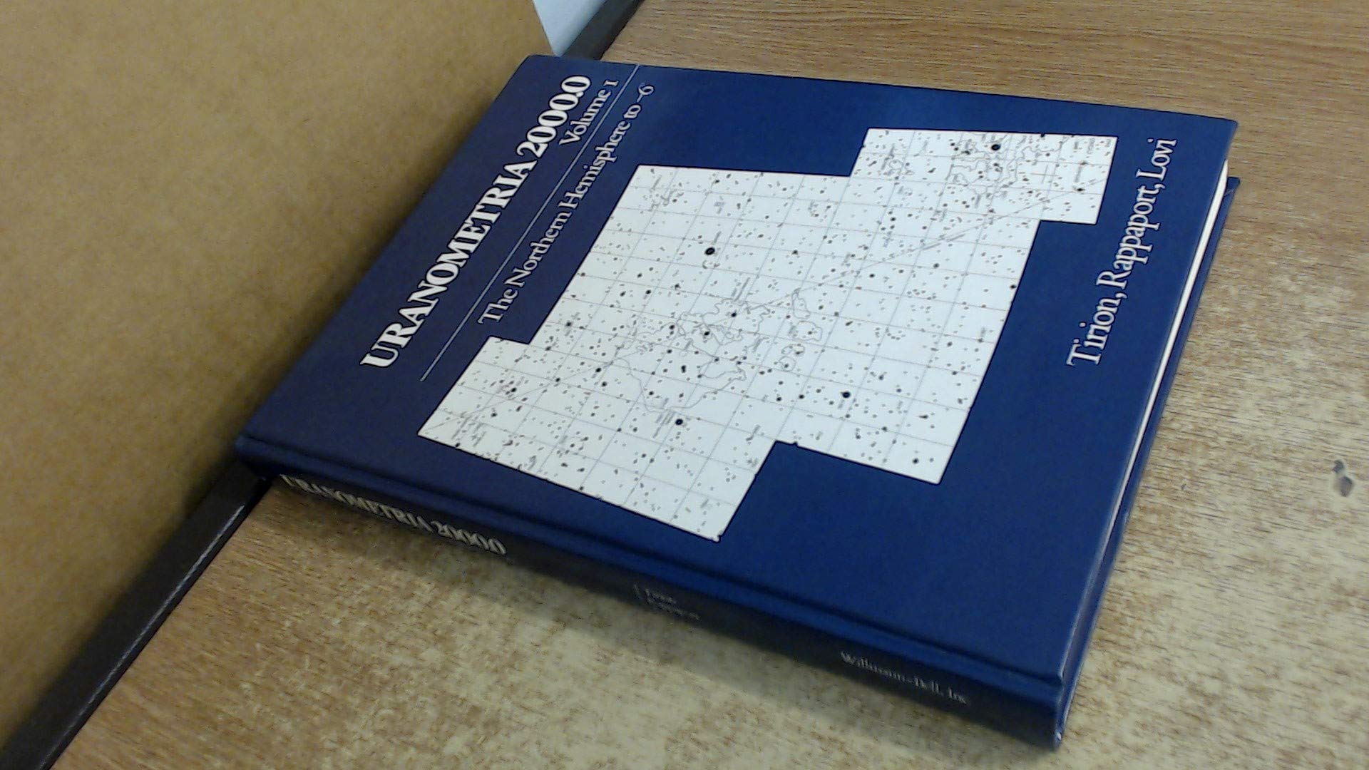 Uranometria 2000.0 Volume 1  The Northern Hemisphere to Minus 6 Degrees,Used