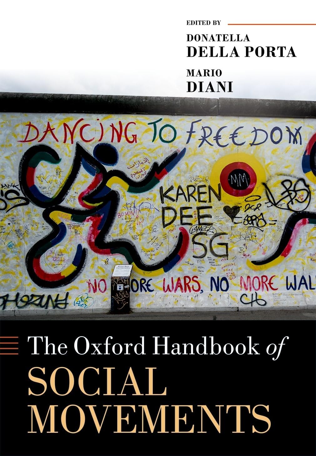 The Oxford Handbook of Social Movements (Oxford Handbooks),Used