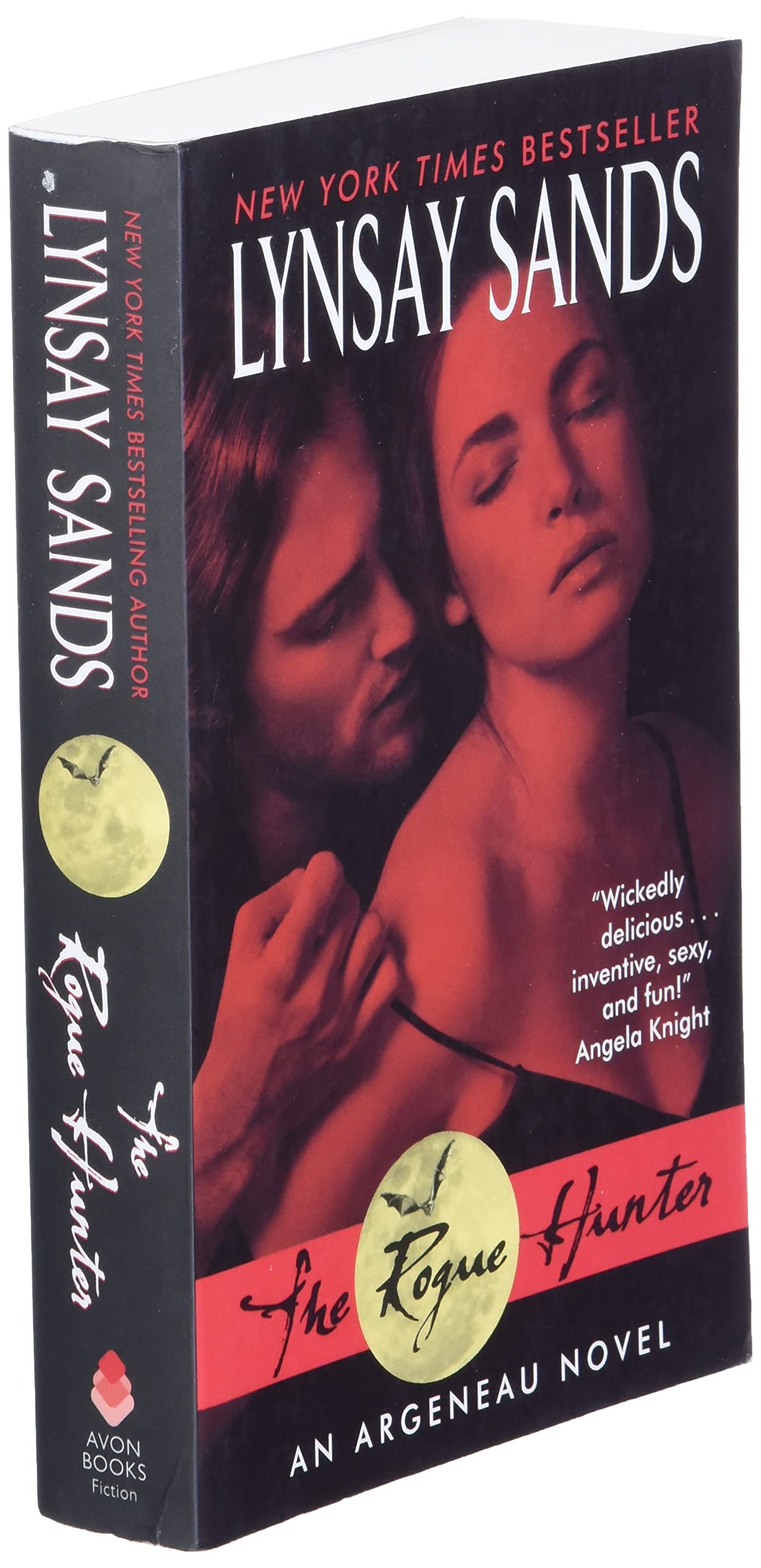 The Rogue Hunter (Argeneau Vampires, Book 10),Used