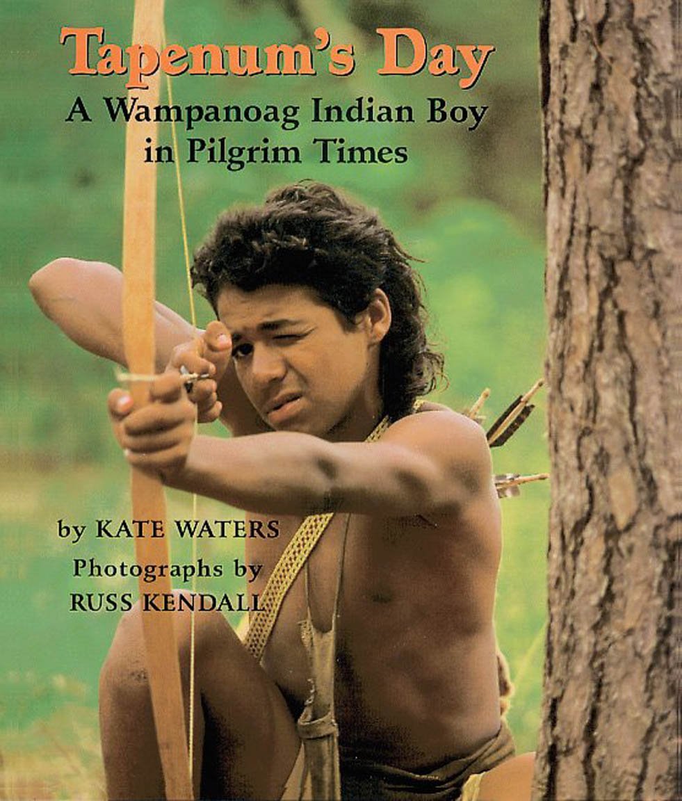 Tapenum'S Day: A Wampanoag Indian Boy In Pilgrim Times,New