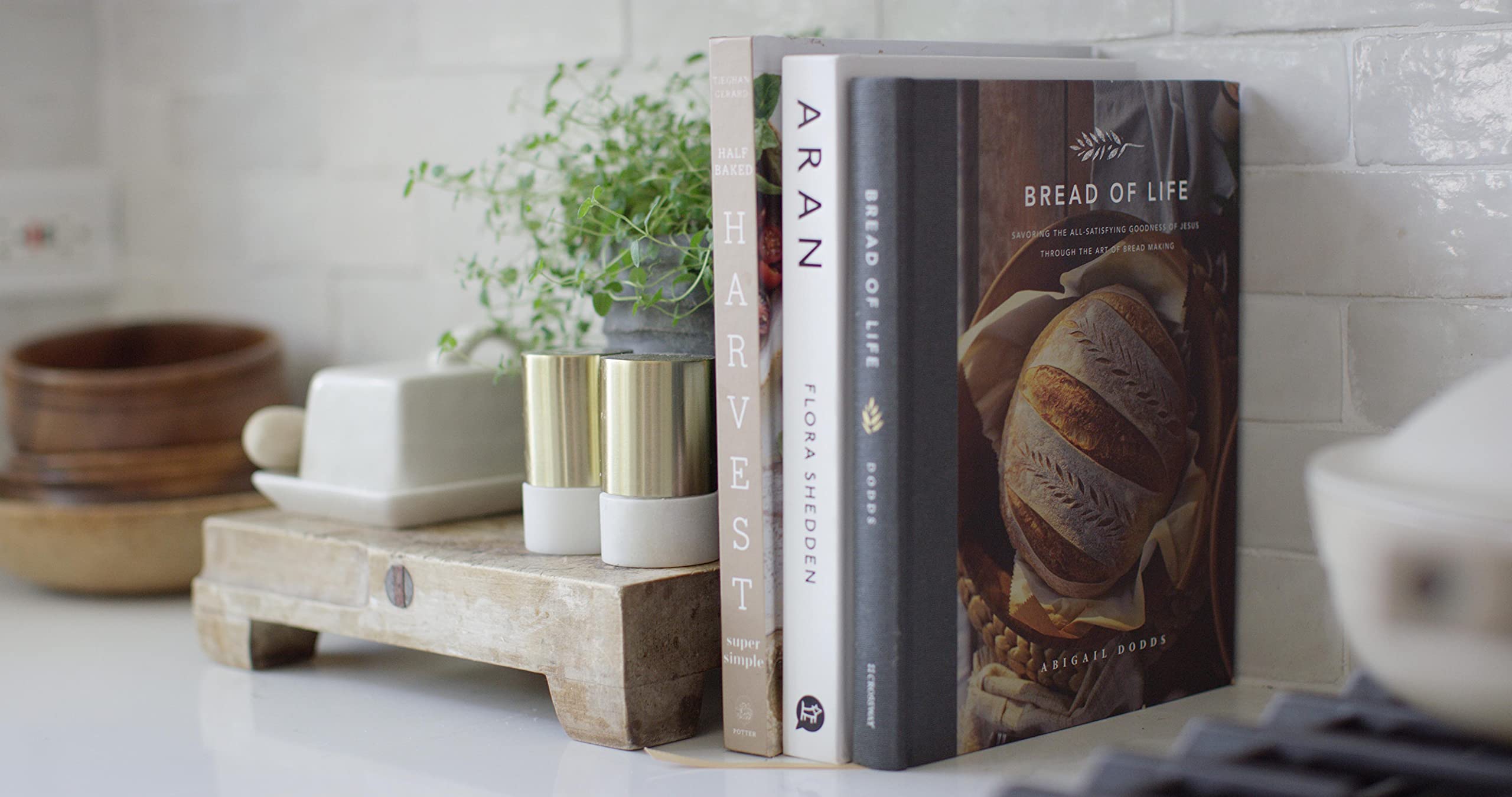 Bread of Life: Savoring the AllSatisfying Goodness of Jesus through the Art of Bread Making,Used