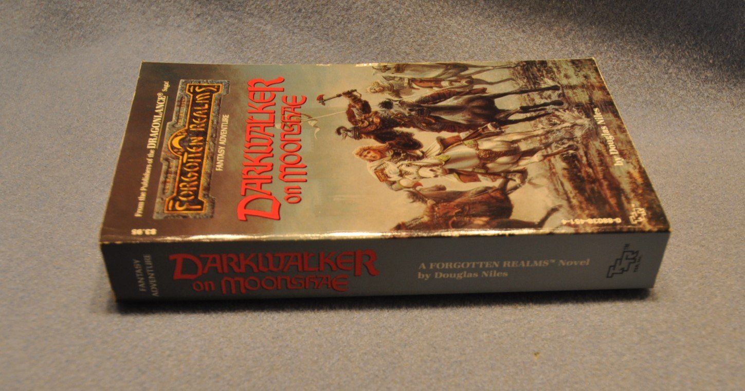 Darkwalker On Moonshae (Forgotten Realmsmoonshae Trilogy, Book 1),Used