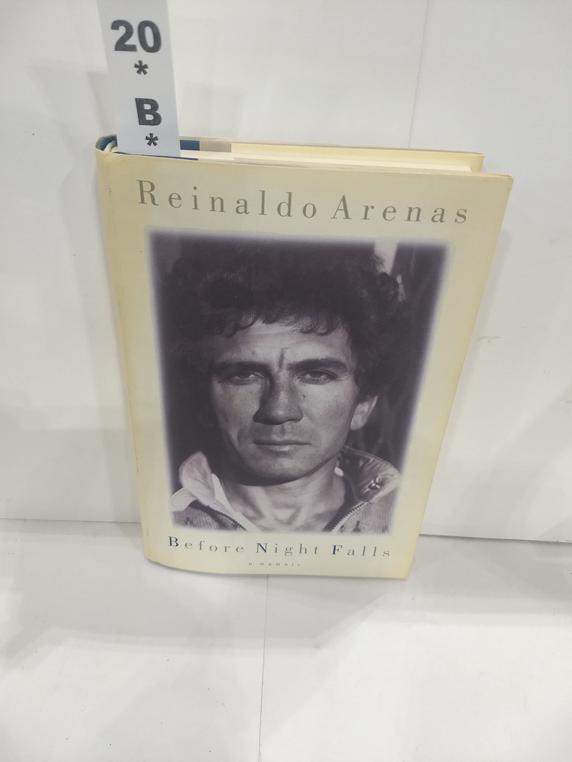 Before Night Falls: A Memoir,New