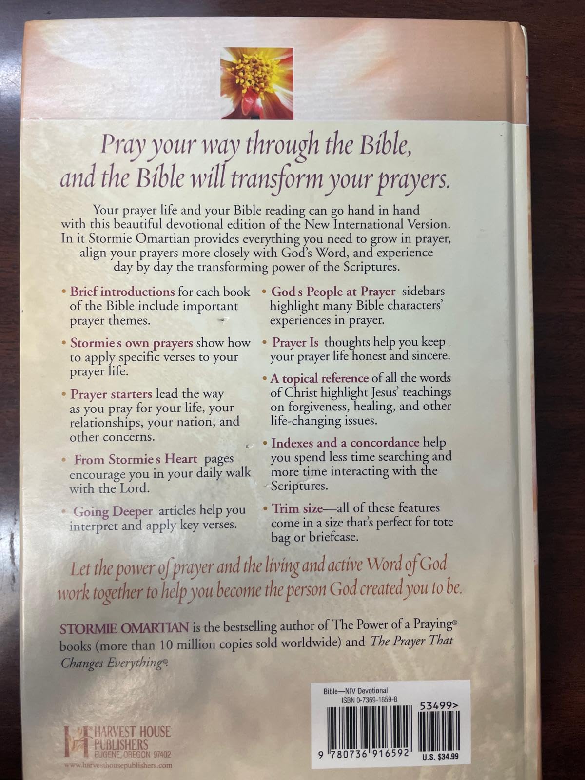 The Power of a Praying? Woman Bible: Prayer and Study Helps by Stormie Omartian,New