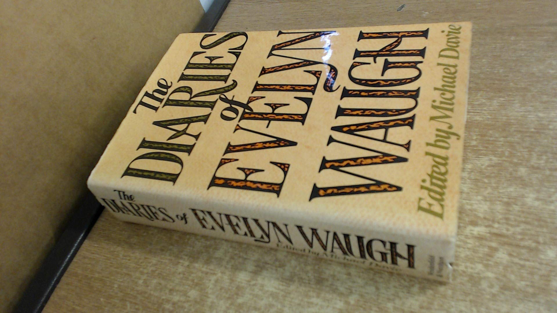 The Diaries Of Evelyn Waugh,Used