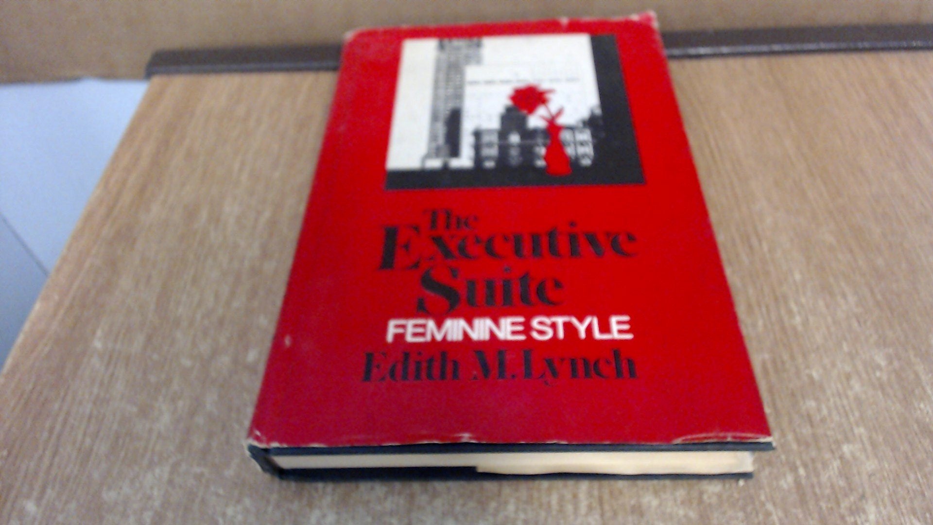The executive suitefeminine style,Used