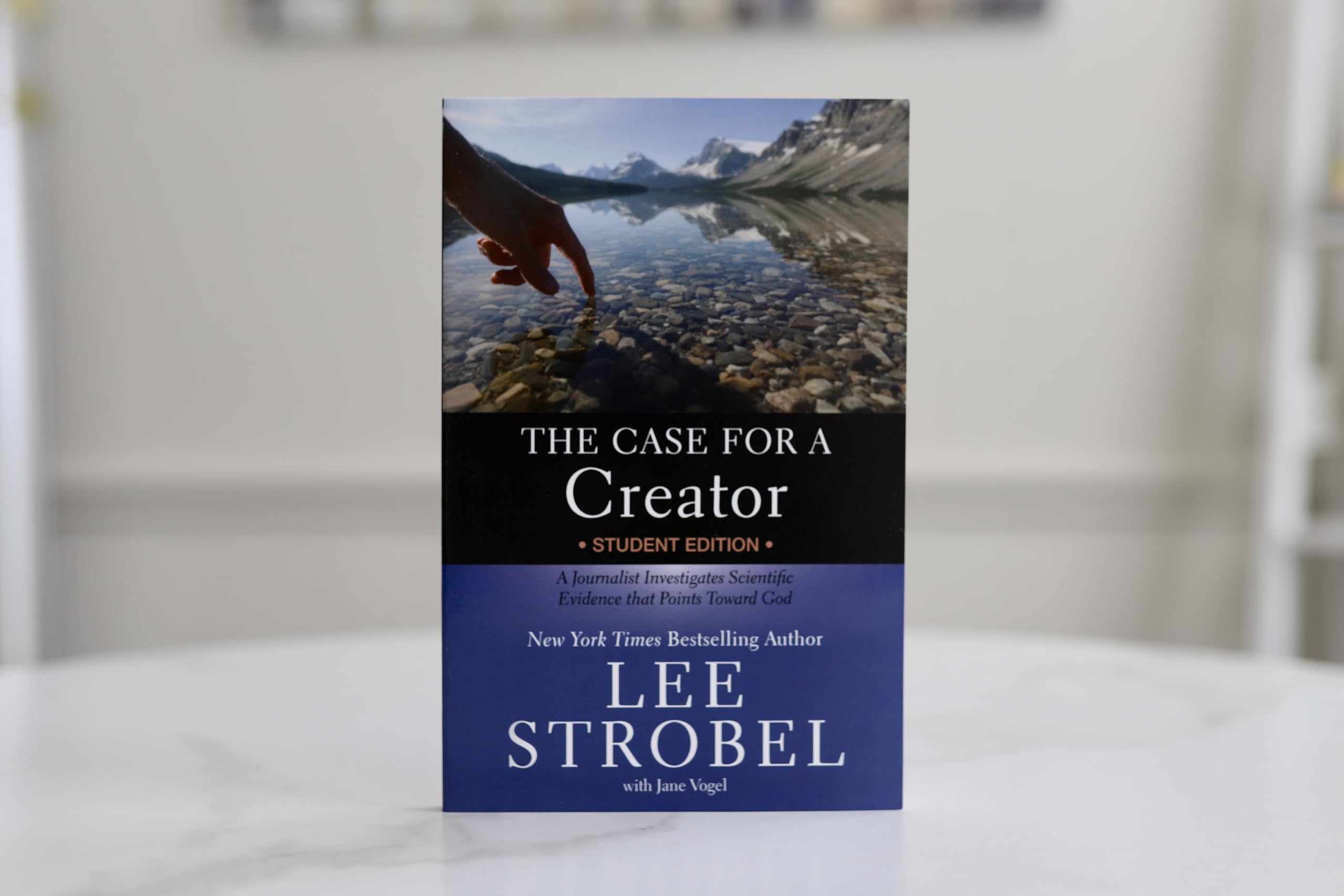 The Case for a Creator Student Edition: A Journalist Investigates Scientific Evidence that Points Toward God (Case for  Series f,Used