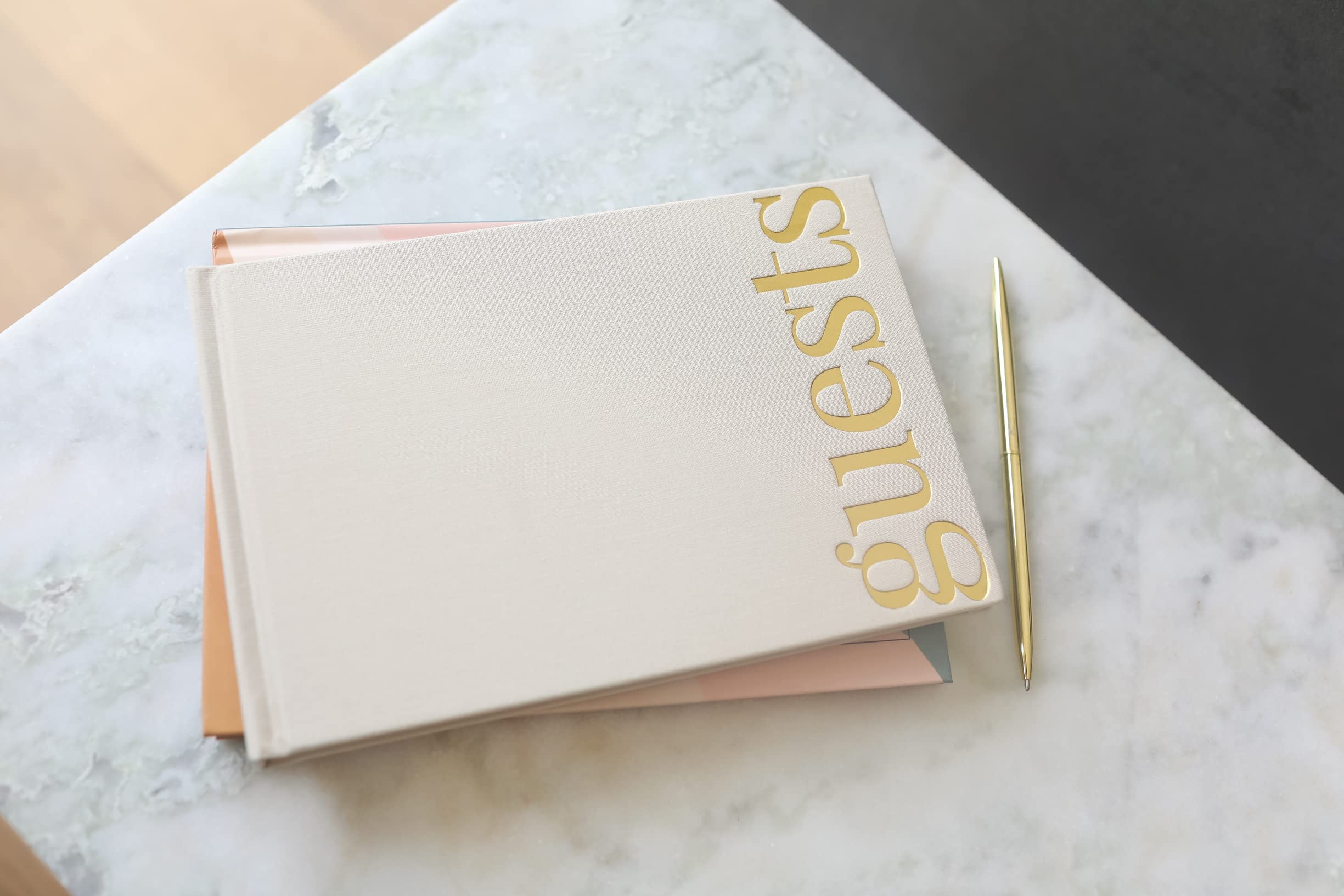 Guest Book: Beautiful Keepsake for Life?s Special Events Sign In Book for Wedding Reception, Baby Shower, Funeral and Vacation,Used