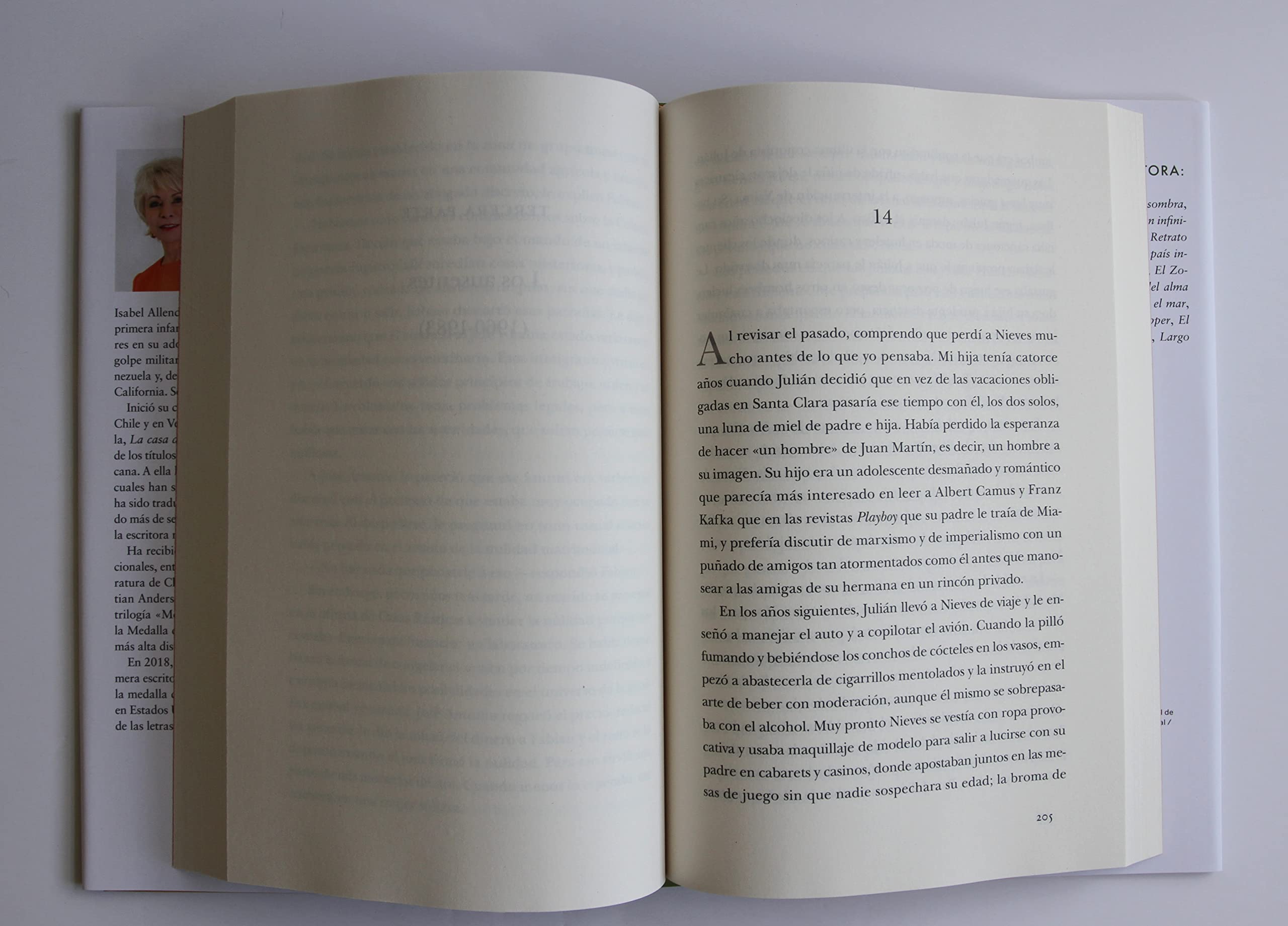 Violeta (Spanish Edition),Used