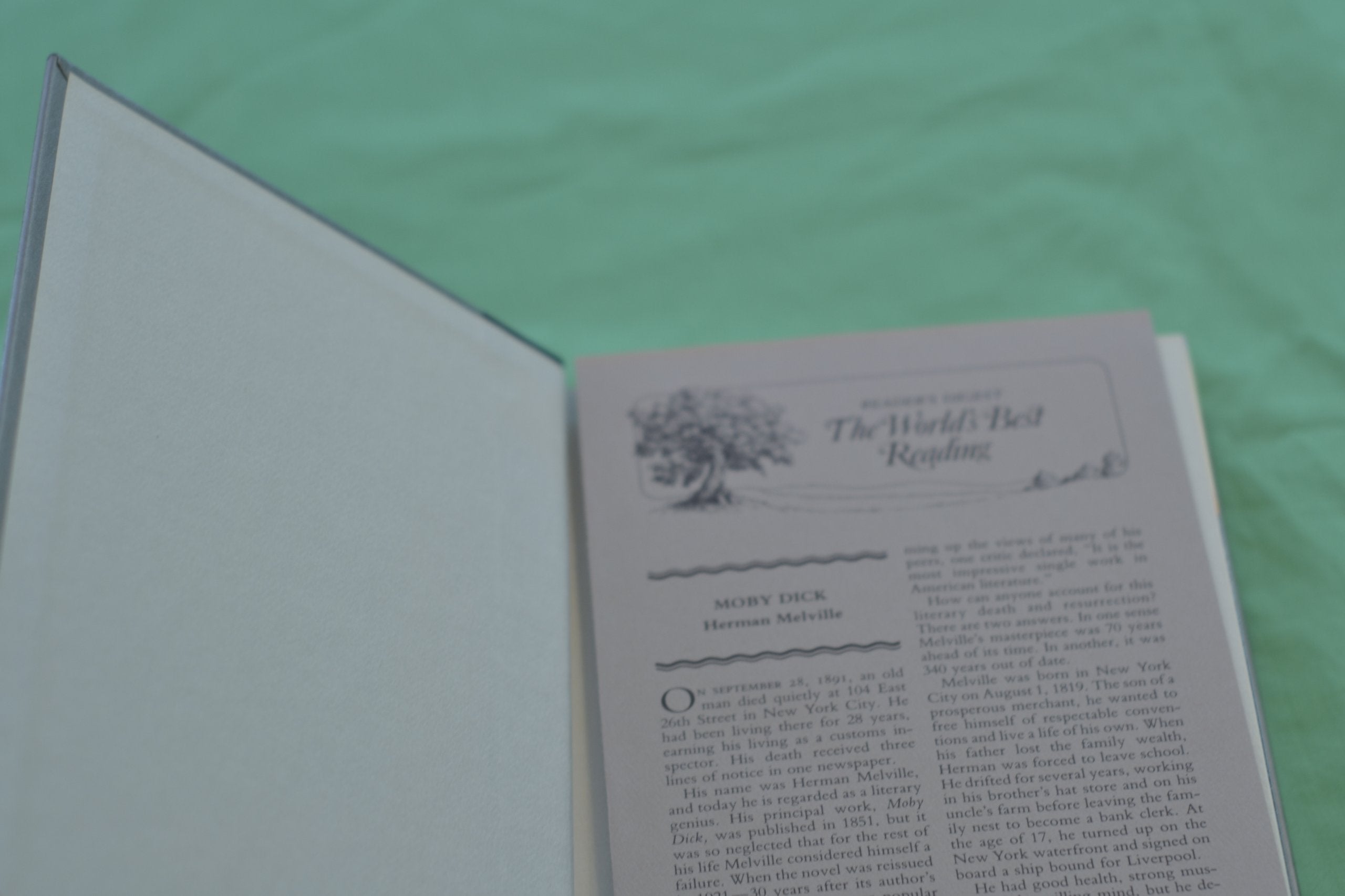 In The Royal Manner: Expert Advice On Etiquette And Entertaining From The Former Butler To Diana, Princess Of Wales,Used