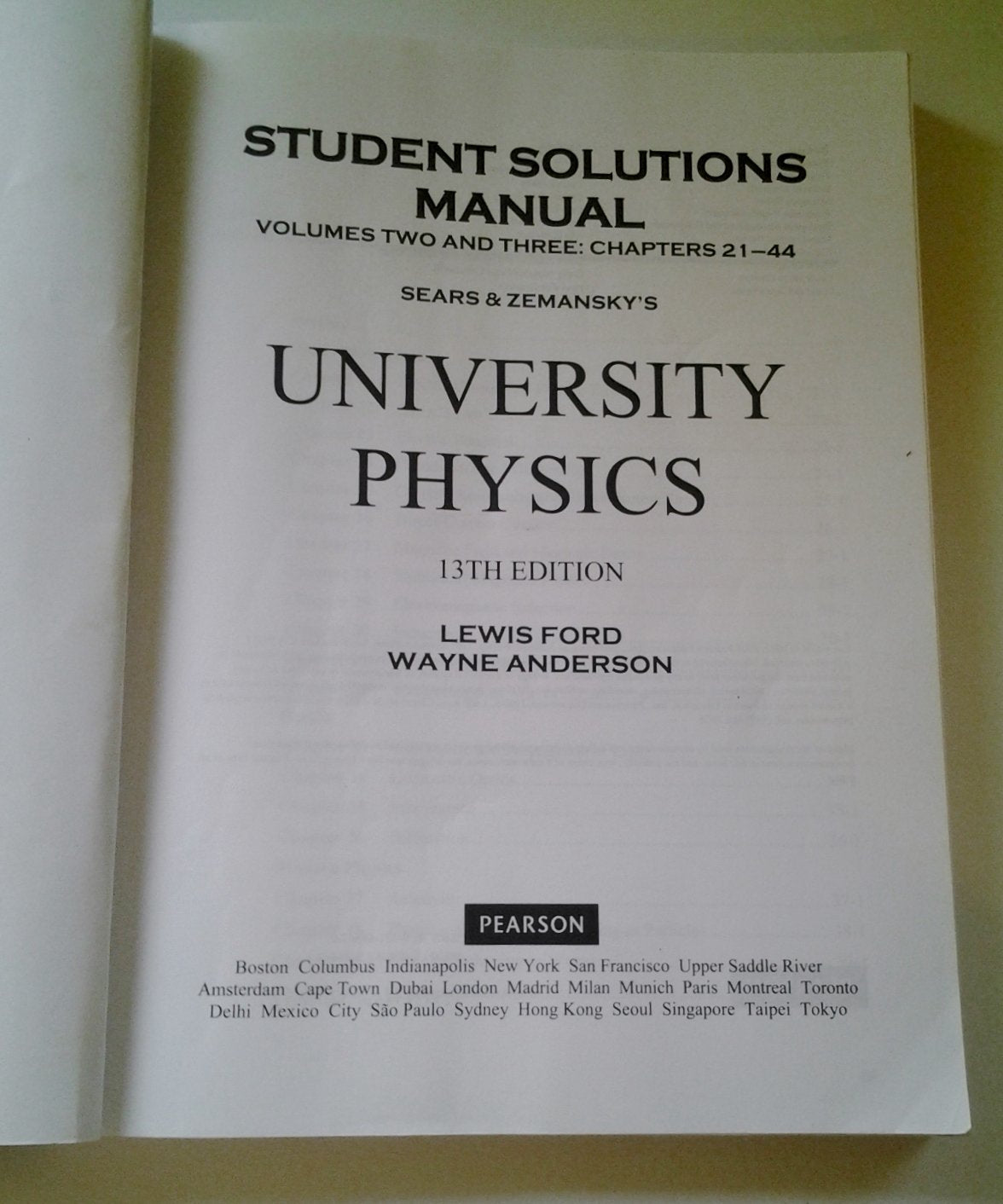 Student Solutions Manual for University Physics Volumes 2 and 3 (chs. 2144),New