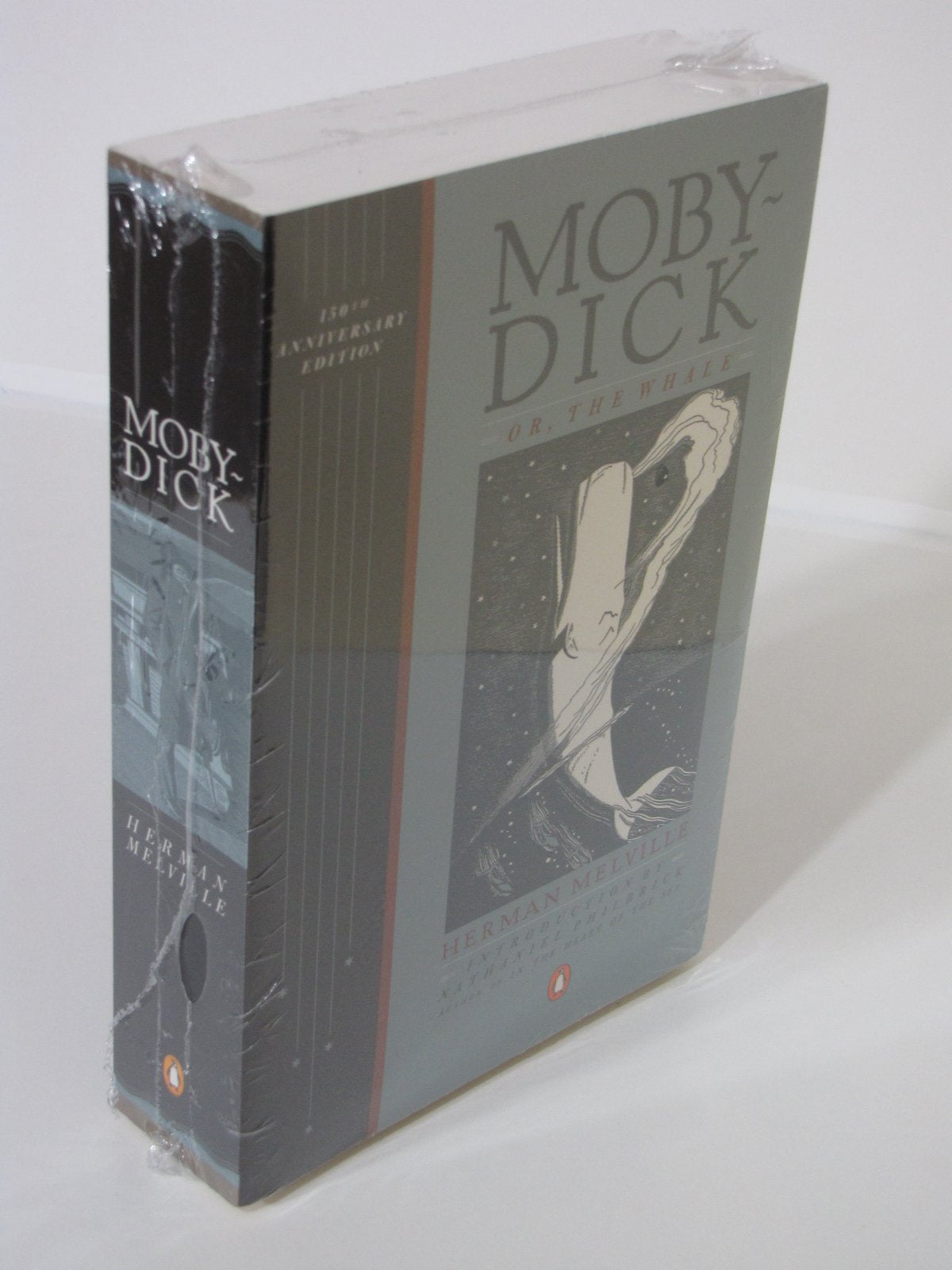 Mobydick: Or, The Whale (Penguin Classics Deluxe Edition),Used