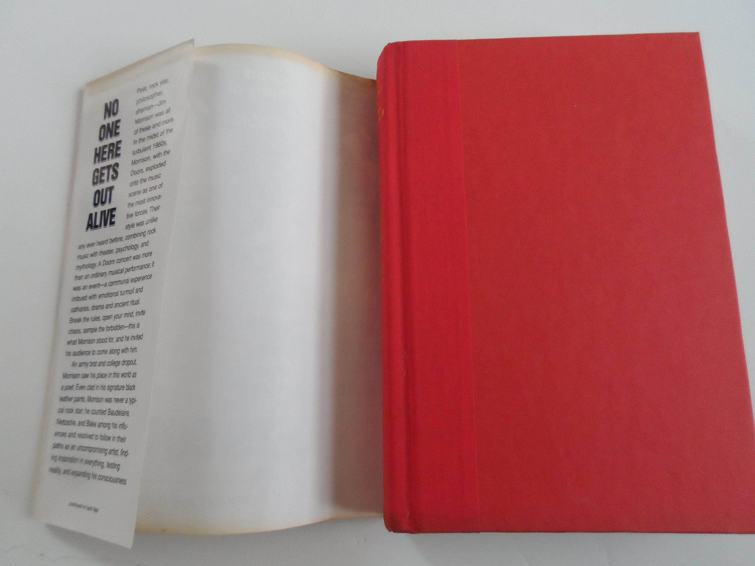 No One Here Gets Out Alive: The Celebrated Biography Of Jim Morrison,Used