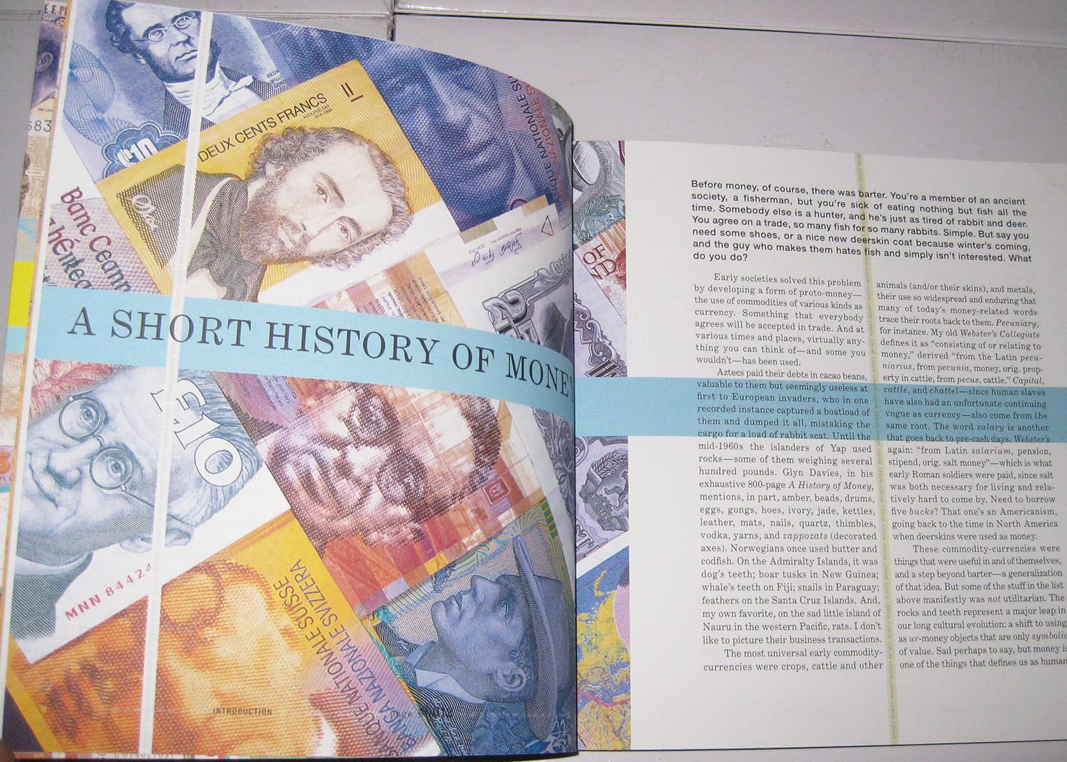 The Art Of Money: The History And Design Of Paper Currency From Around The World,Used