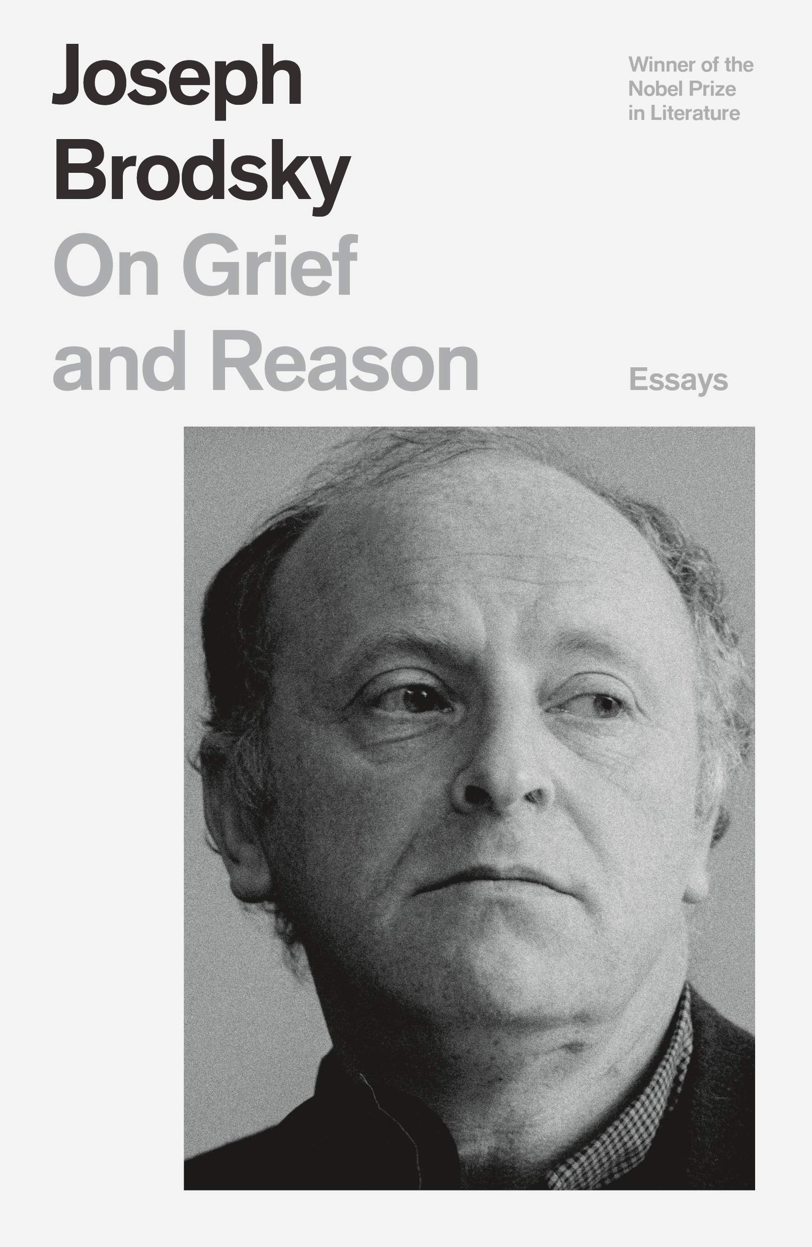 On Grief and Reason: Essays (FSG Classics),New