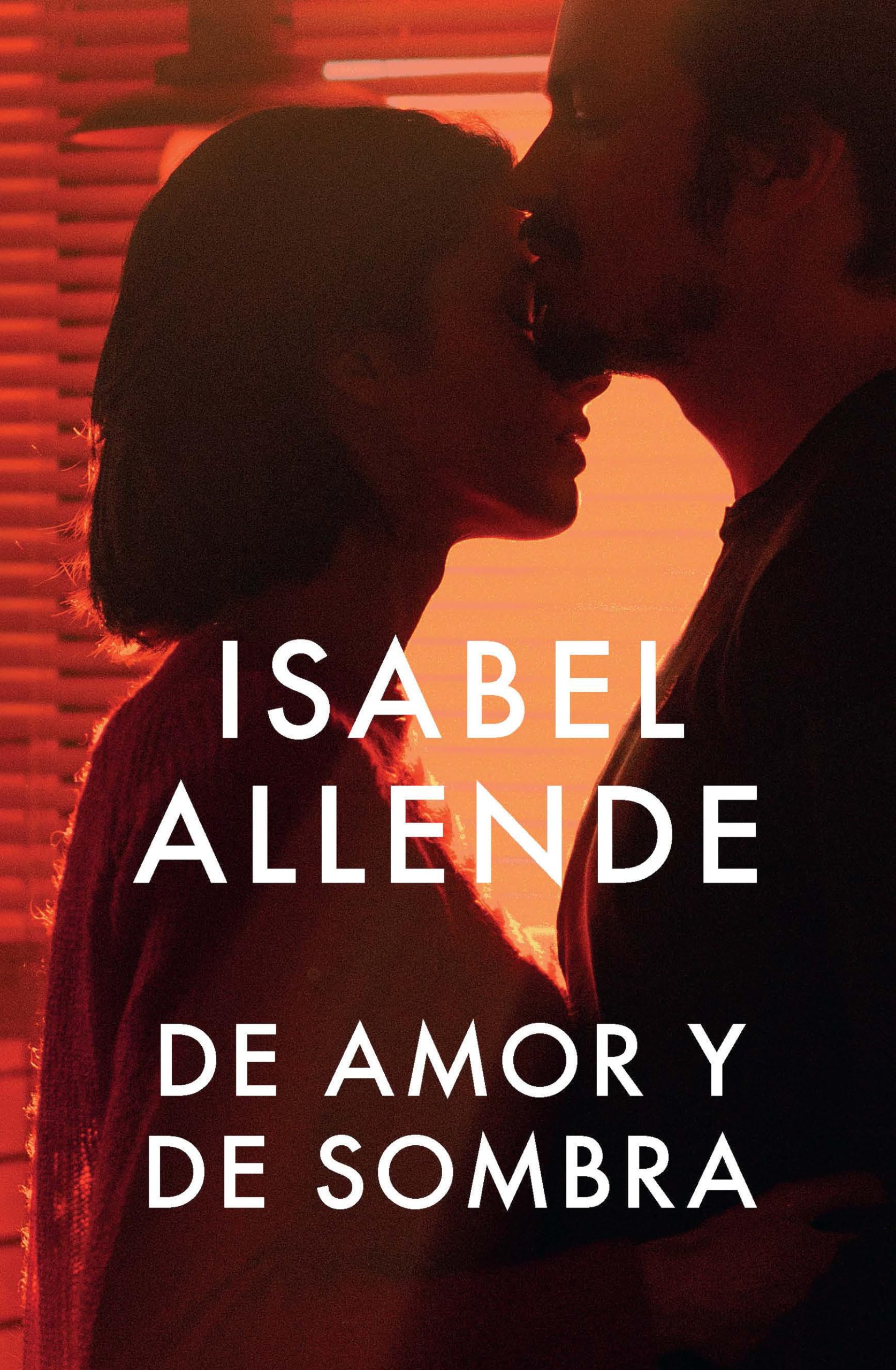 De amor y de sombra/ Of Love and Shadows (Vintage Espanol) (Spanish Edition),Used