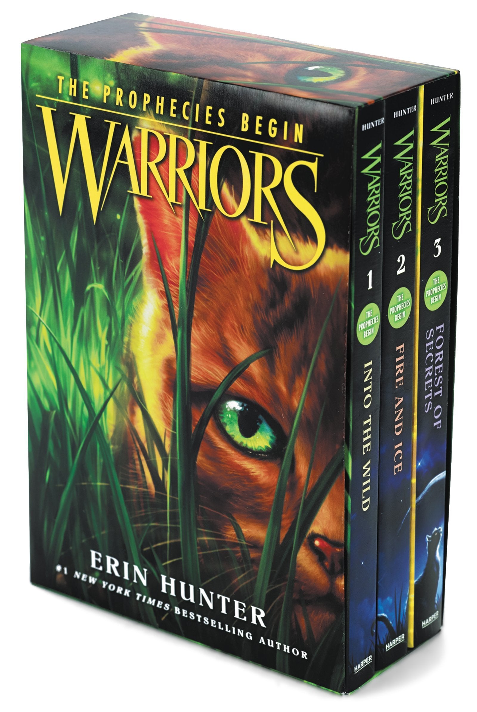 Warriors Box Set: Volumes 1 To 3: Into The Wild, Fire And Ice, Forest Of Secrets (Warriors: The Prophecies Begin),Used