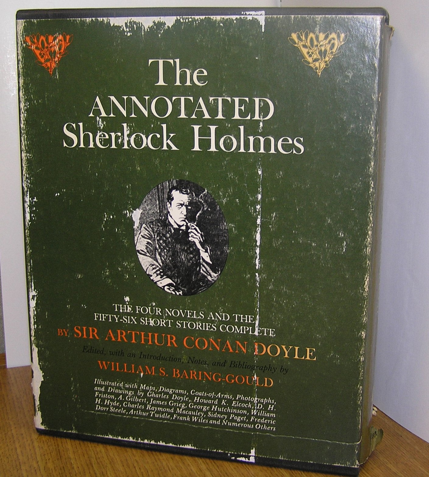 The Annotated Sherlock Holmes: The Four Novels and the FiftySix Short Stories Complete (2 Volume Set),Used