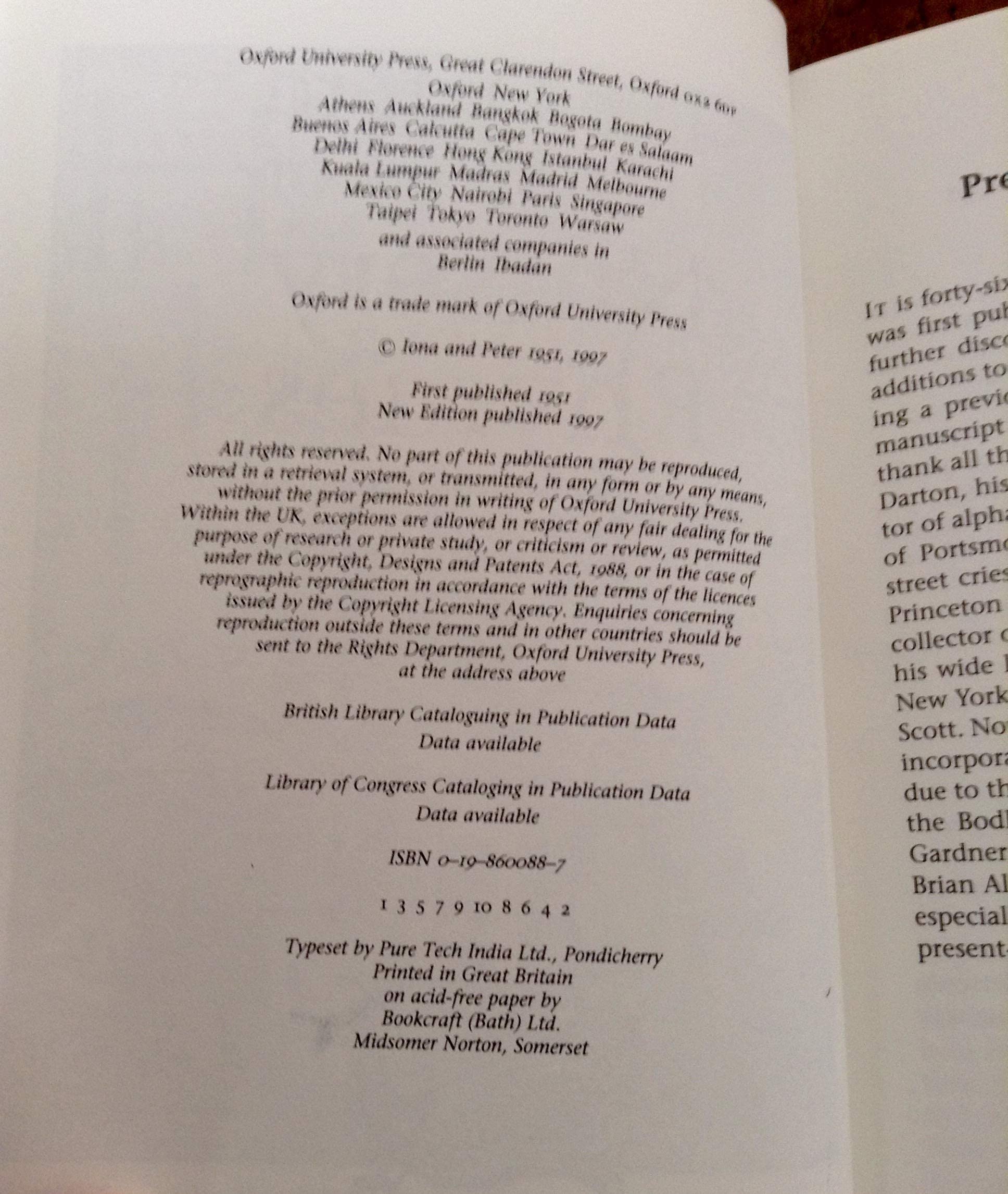 The Oxford Dictionary Of Nursery Rhymes,New
