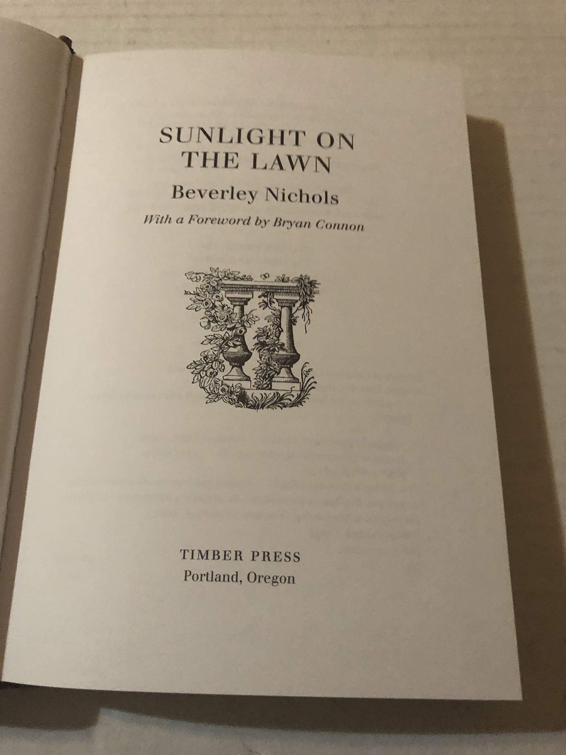 Sunlight On The Lawn (Beverley Nichols Trilogy Book 3),Used