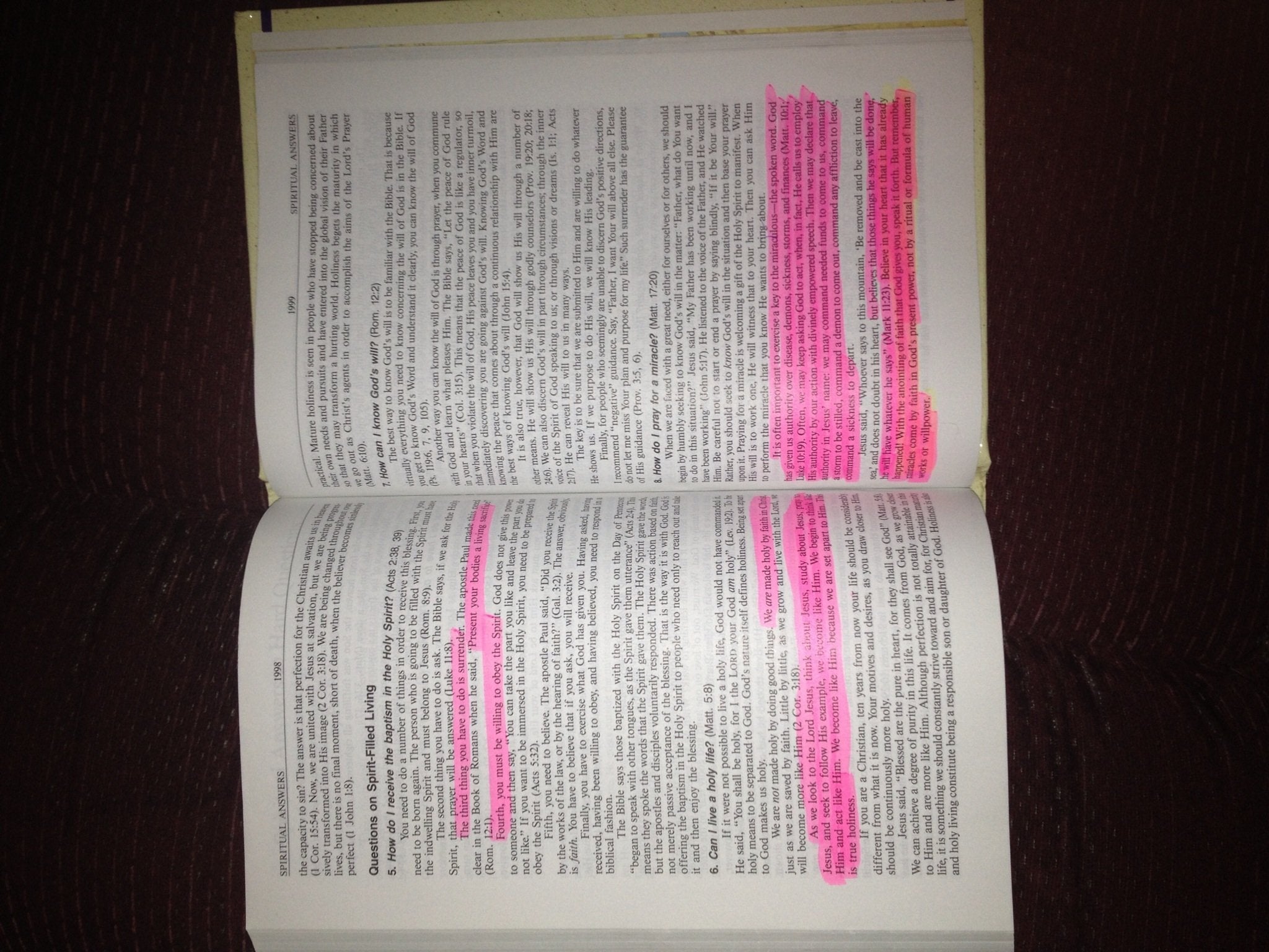 Spirit Filled Life Bible: A Personal Study Bible Unveiling All God's Fullness in All God's Word,Used