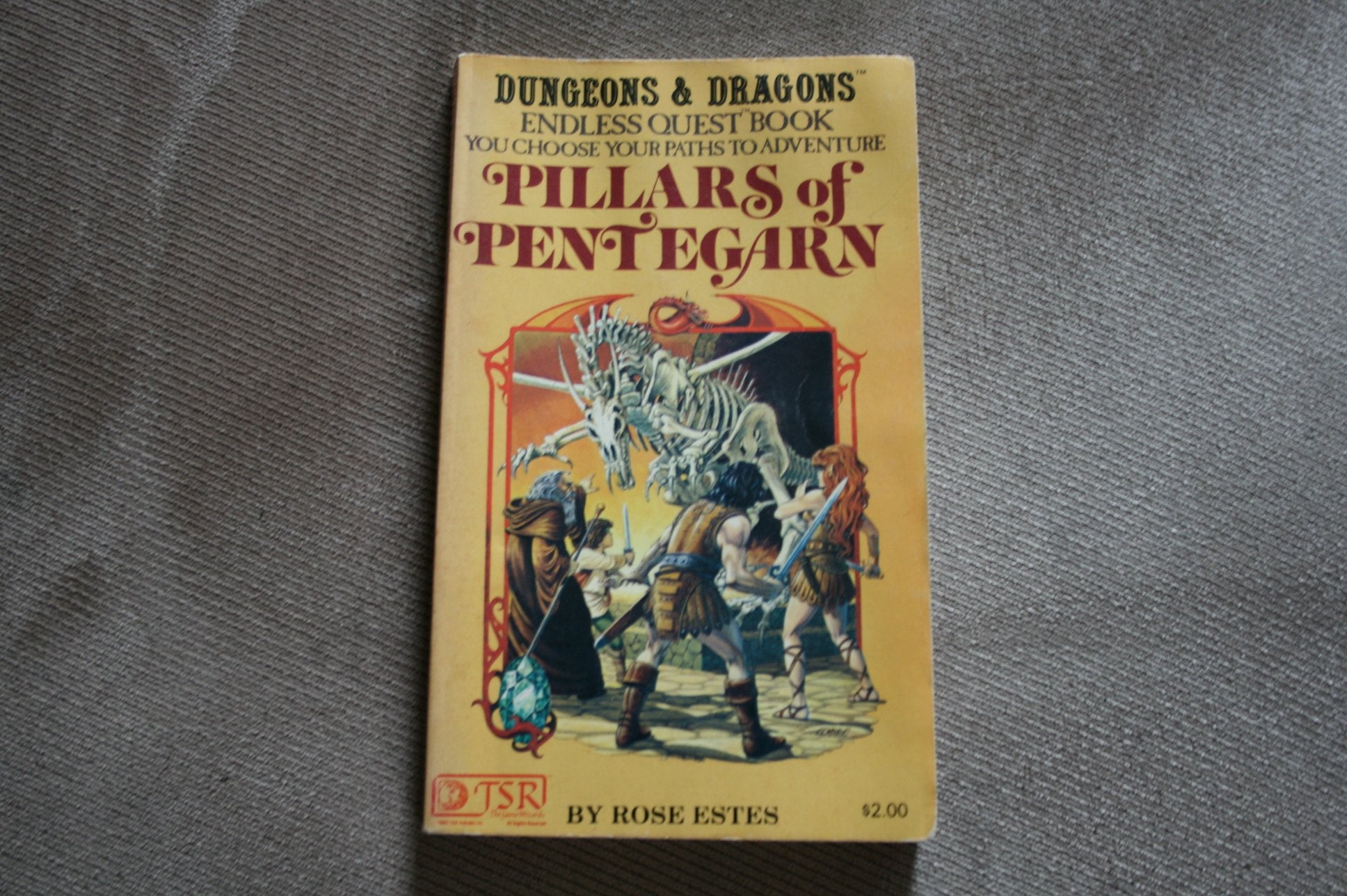 Pillars Of Pentegarn (An Endless Quest, Book 3 / A Dungeons & Dragons Adventure Book),Used