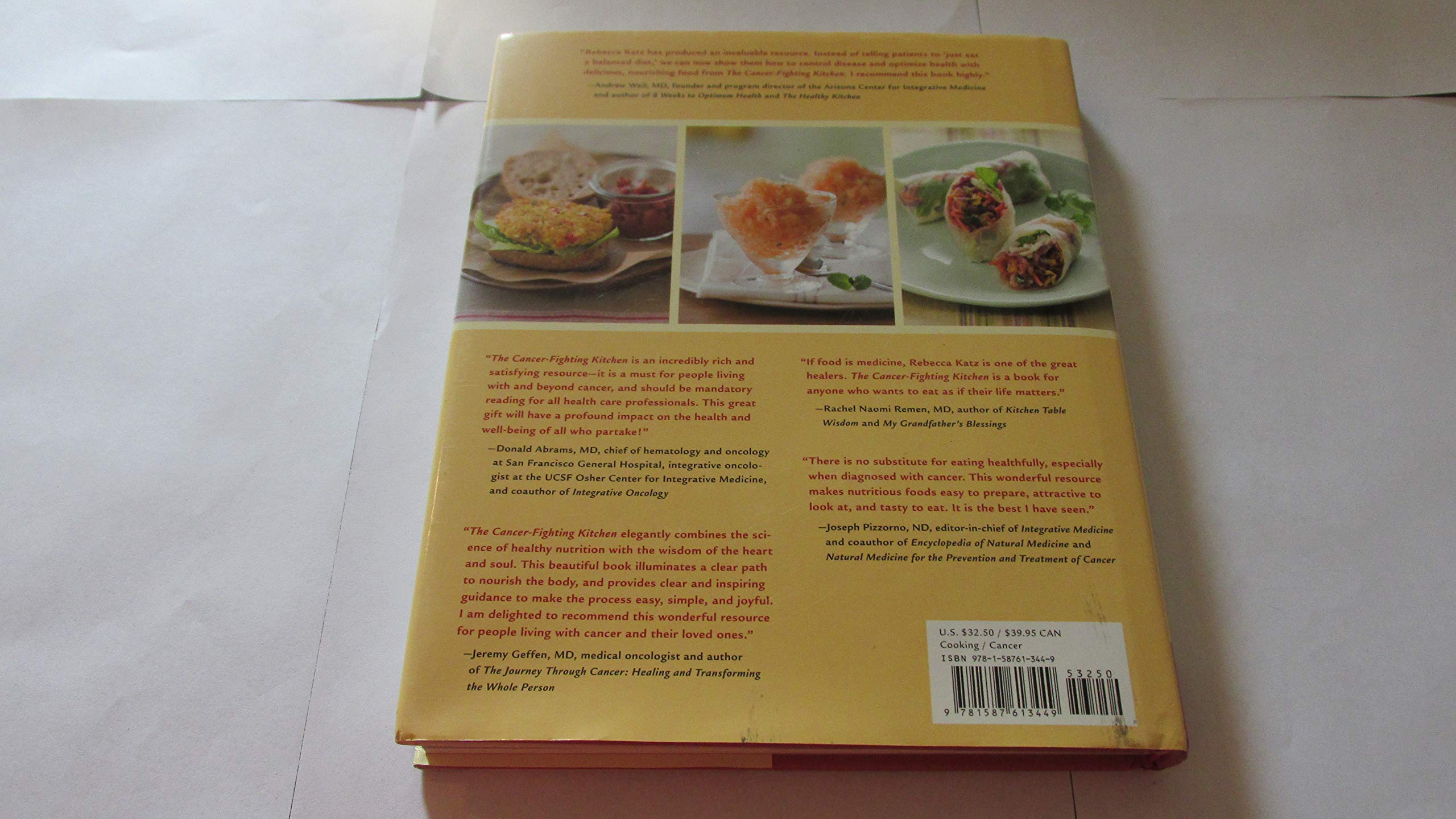 The CancerFighting Kitchen: Nourishing, BigFlavor Recipes for Cancer Treatment and Recovery,New