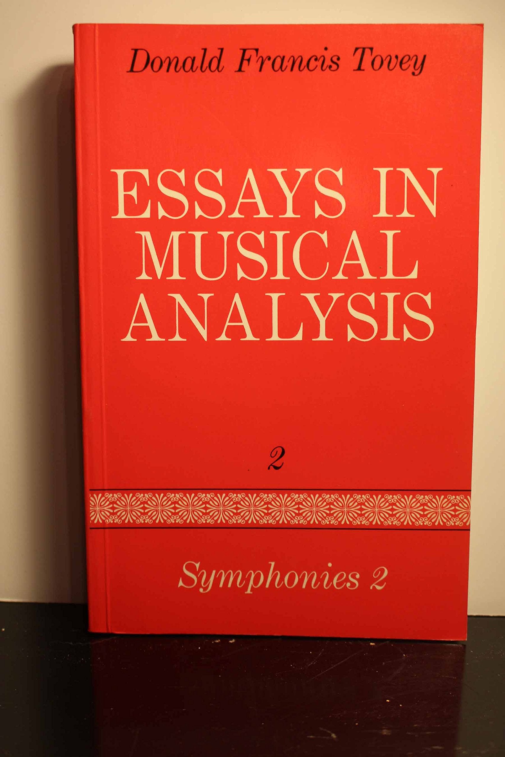 Essays in Musical Analysis, Volume 2: Symphonies (2), Variations, and Orchestral Polyphony,Used