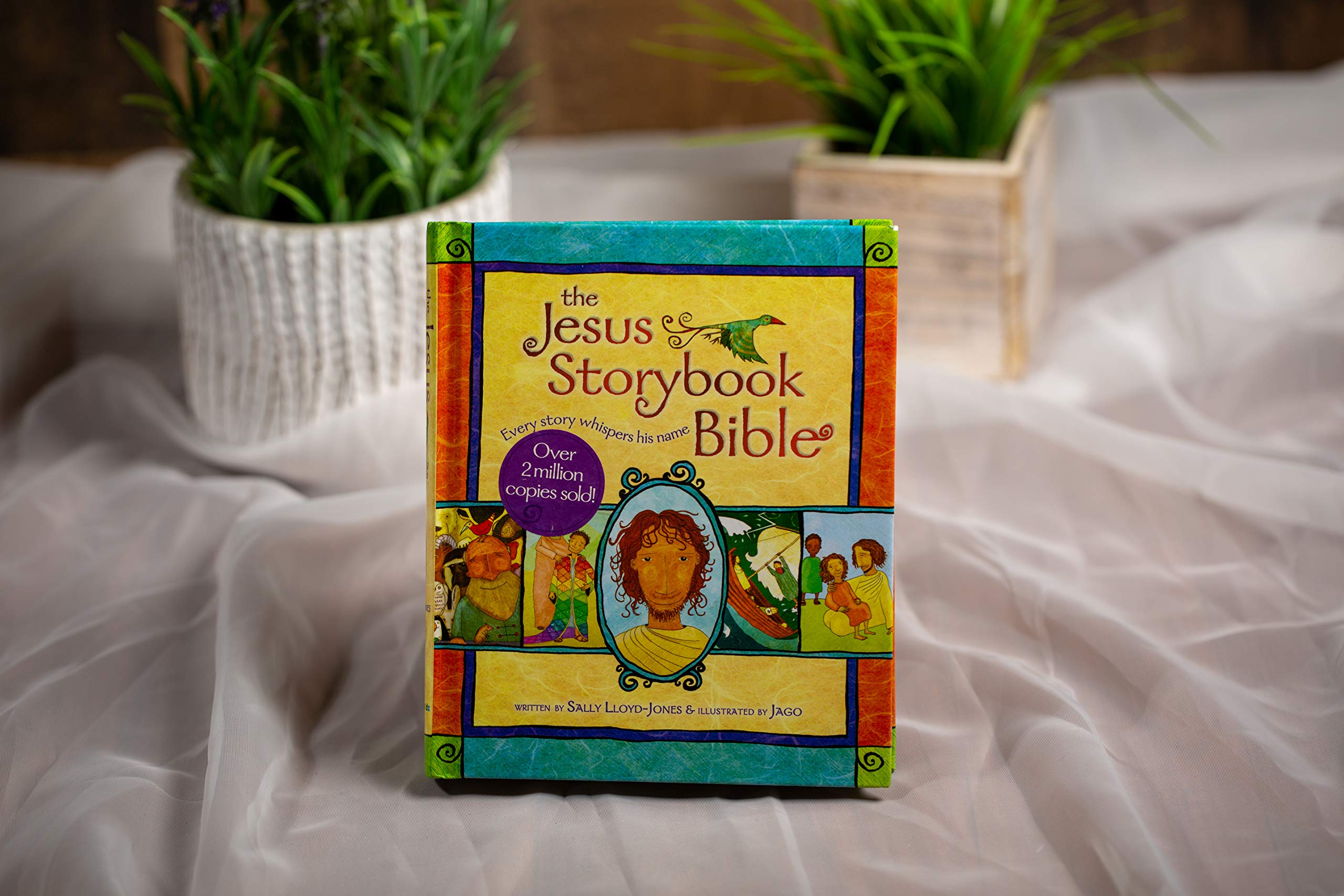 The Jesus Storybook Bible: Every Story Whispers His Name,New