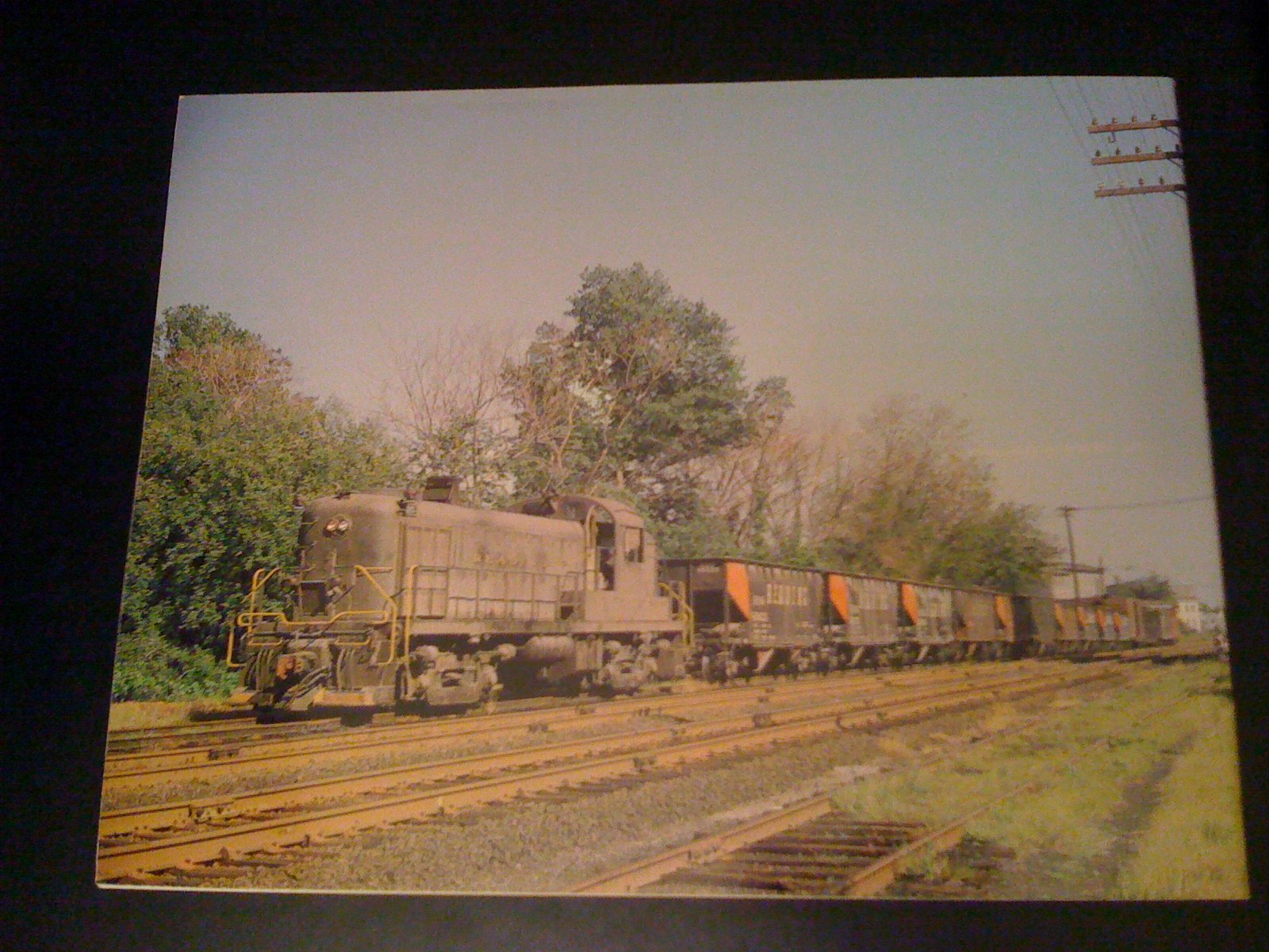 Classic Freight Cars, Vol. 4: 40 Ft. Open & Closed Hopper Cars,Used