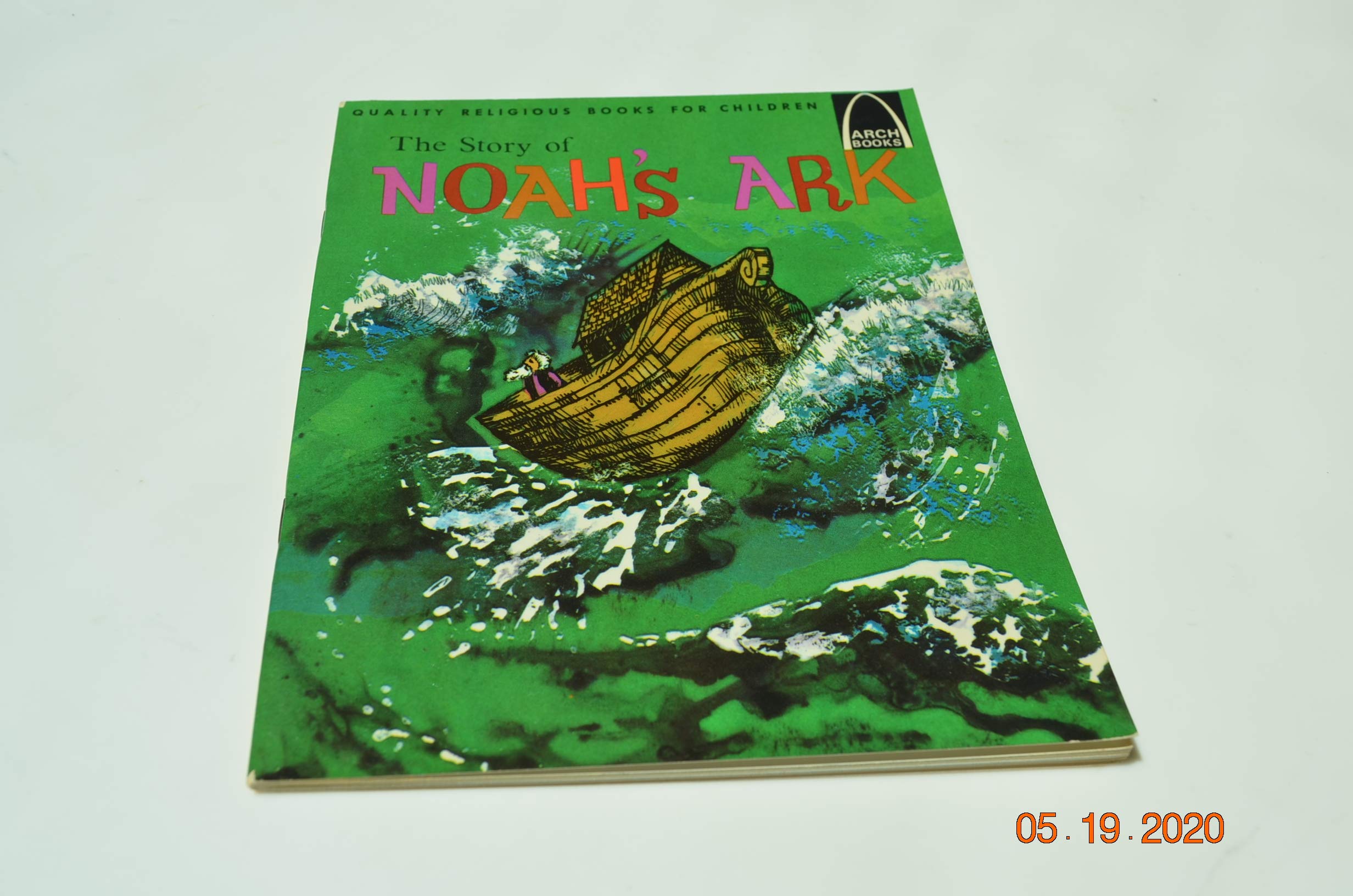 The Story of Noah's Ark: Genesis 6:59:17 for Children (Arch Books),Used