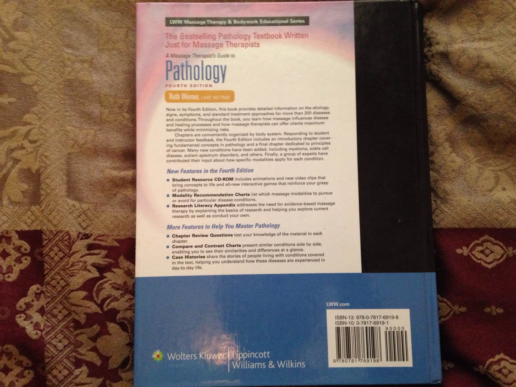 A Massage Therapist's Guide to Pathology (LWW Massage Therapy & Bodywork Educatnal Series),Used